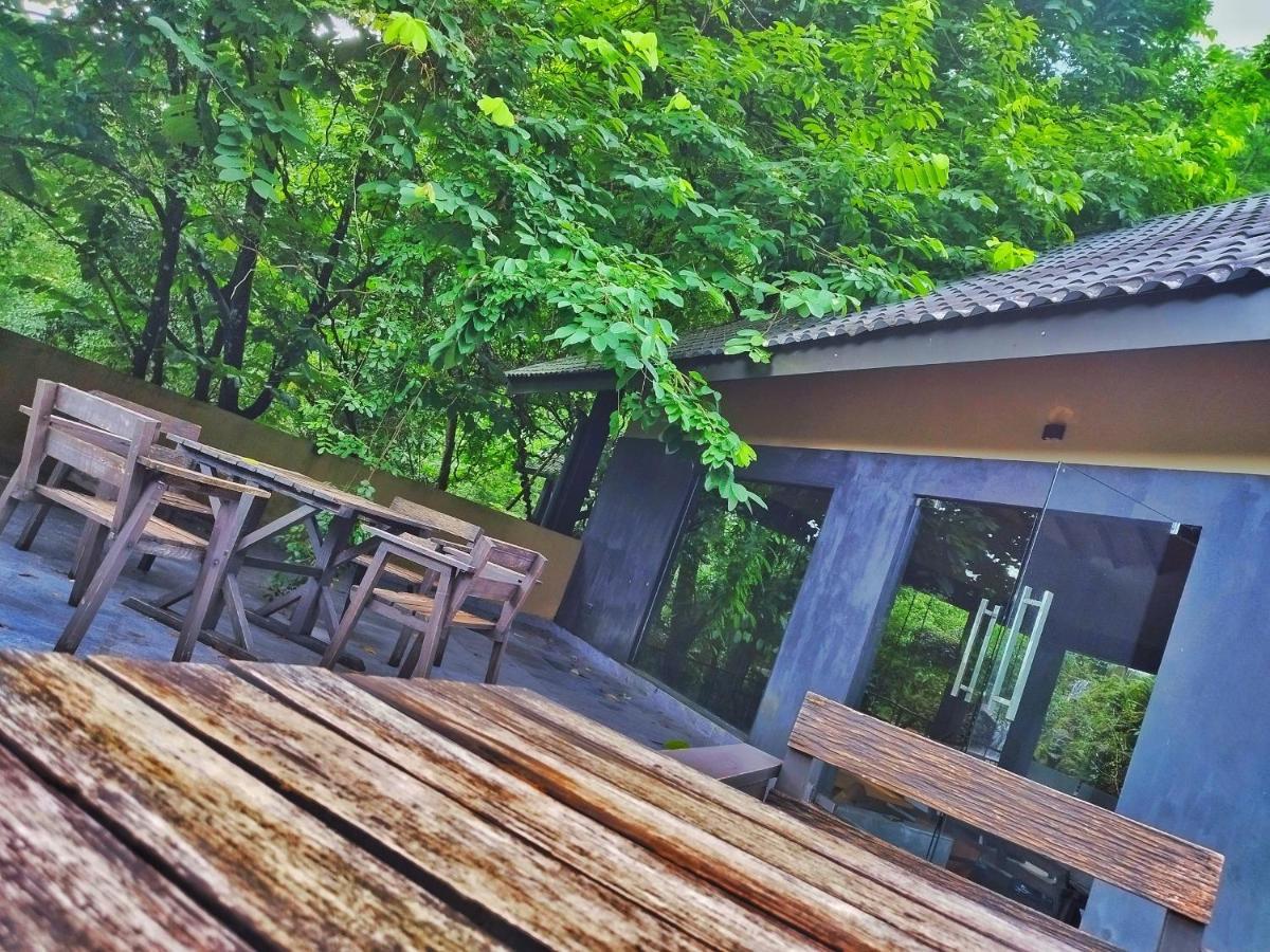 Forest Shade Eco Resort Deraniyagala Bagian luar foto